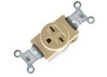 [TOM011] TOMA EMBUTIR POLARIZADA 15 AMP 250V V-TEG